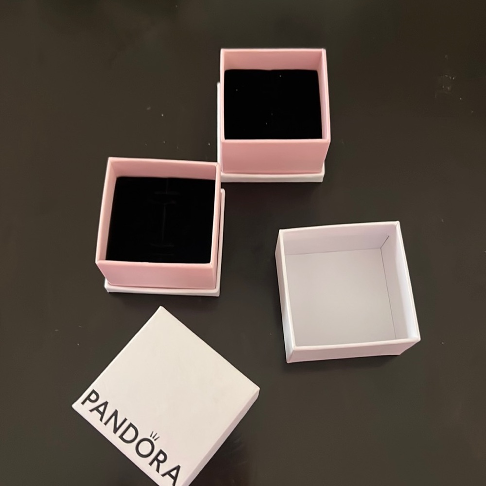 Pandora ring/earring box